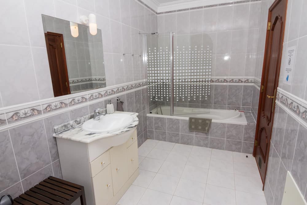 Bathroom ensuite